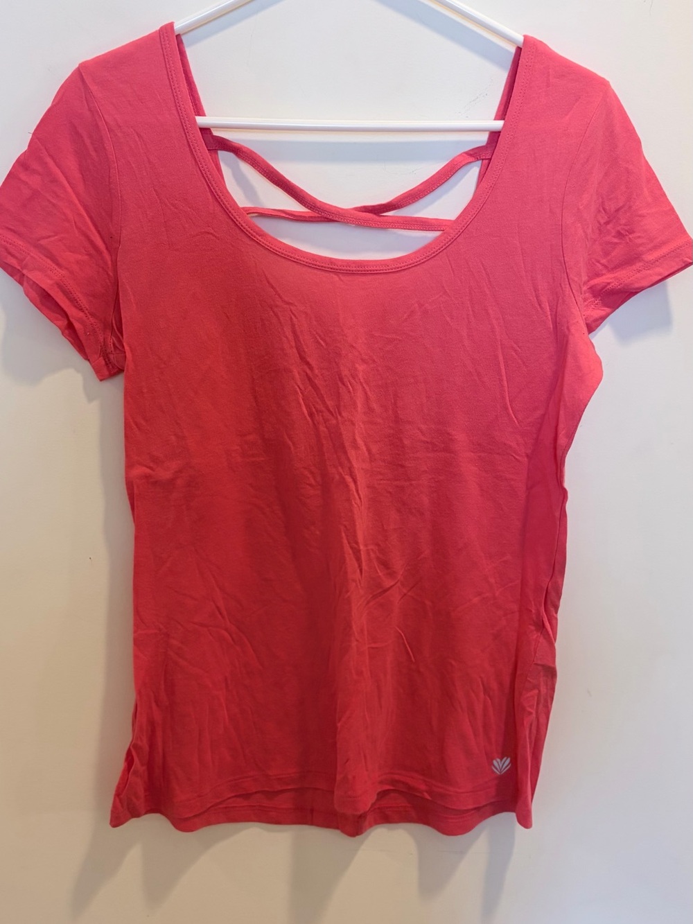 Forever 21 Coral Pink Short Sleeve Scoop Neck Top with Back Strap Detail NWOT